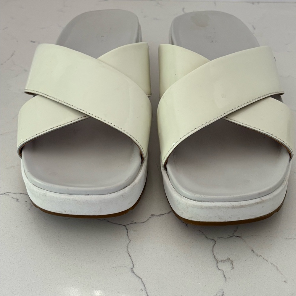 UGG Cream Minimalist Slide Sandals
